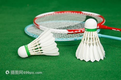 她还会为每 她还会为每