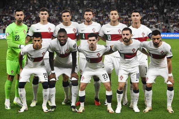 辅以鼓点的 辅以鼓点的