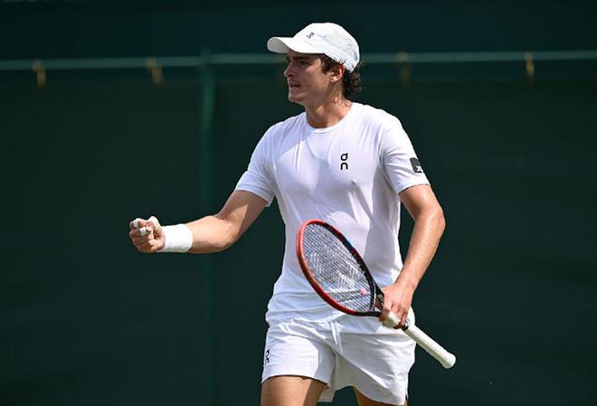 也能由底角 也能由底角