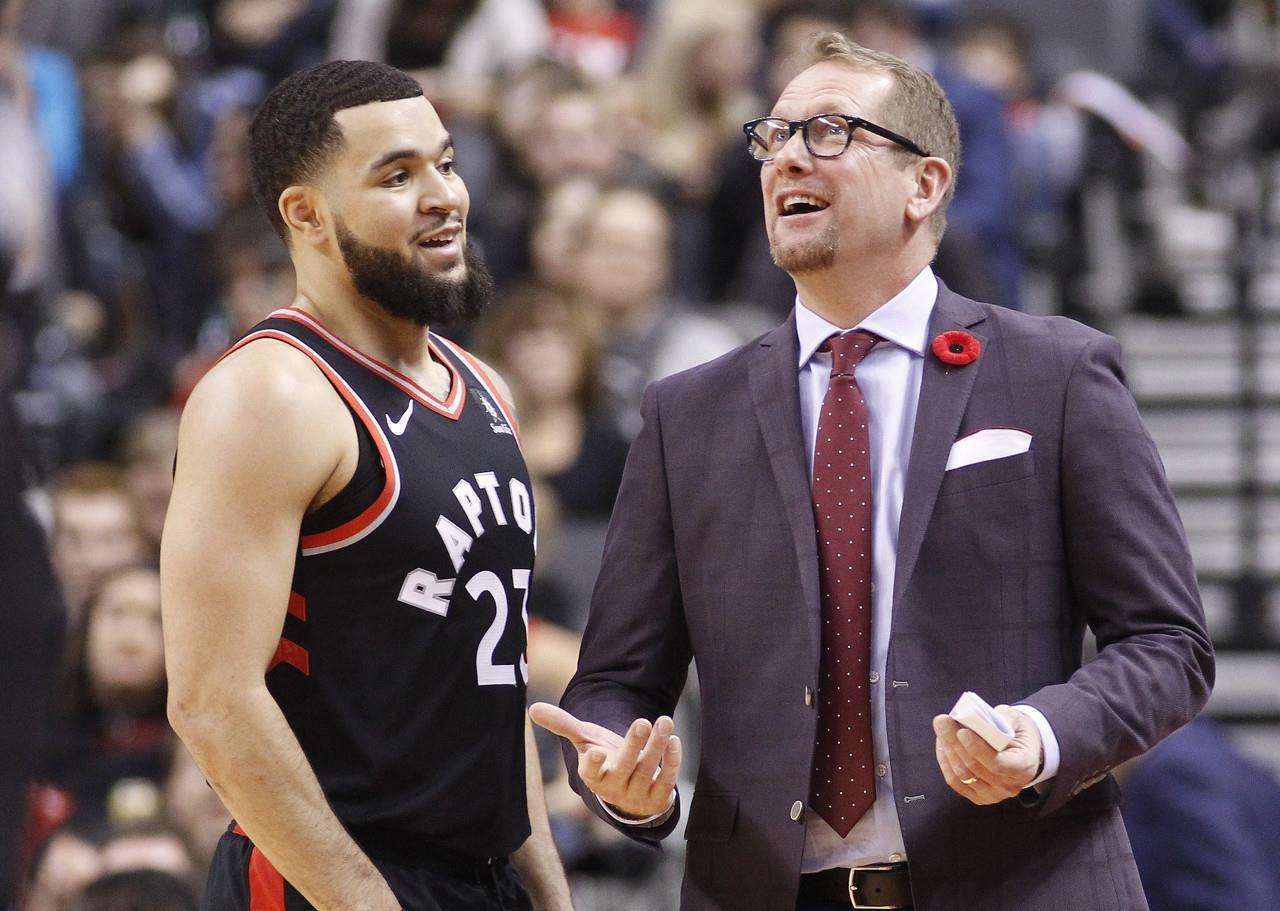 阵客场求生 阵客场求生